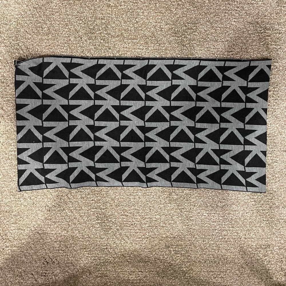 Michael Khors Infinity Scarf NEW